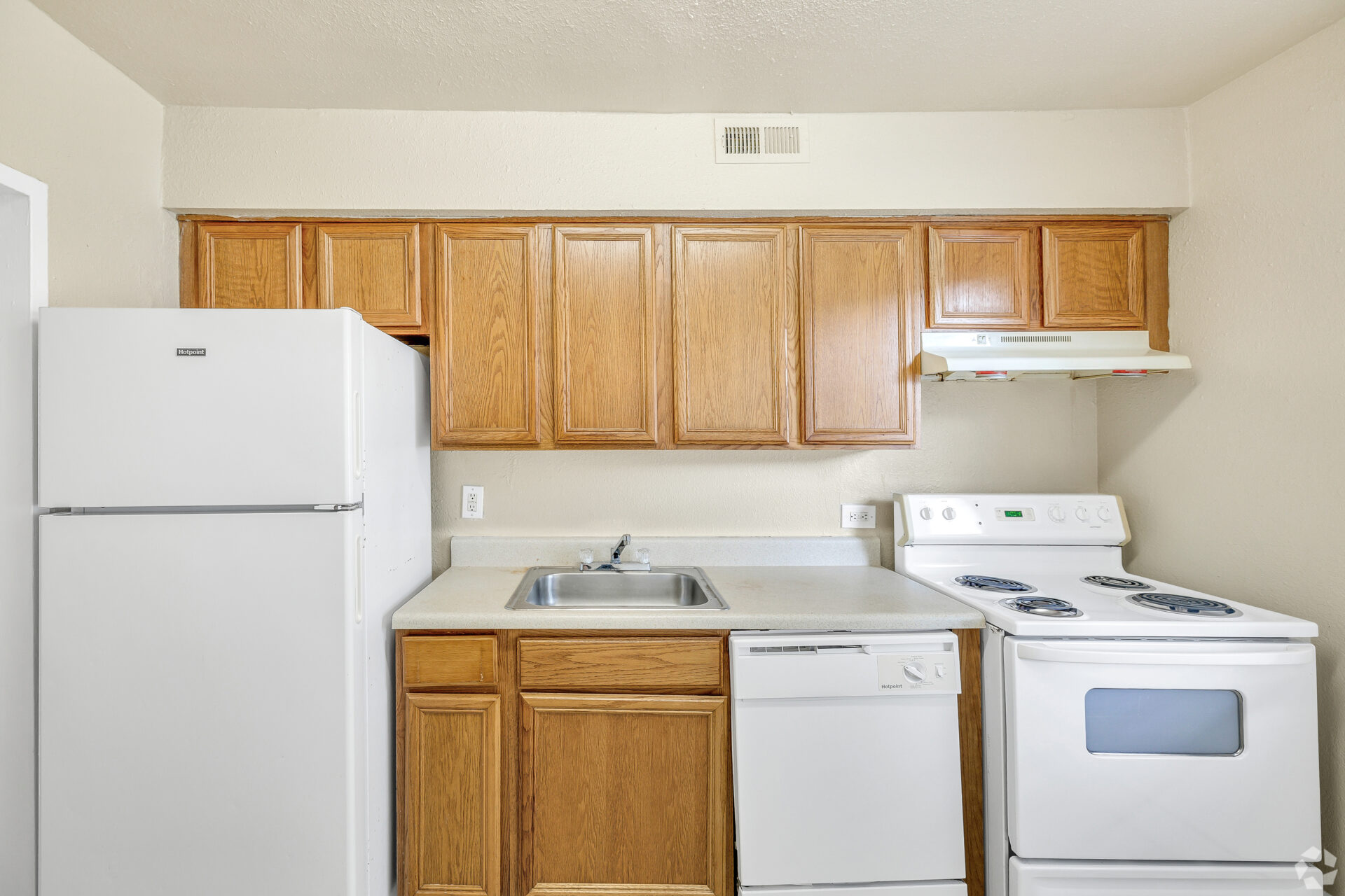 Independence Square Apartments 5120 George Washington Highway Portsmouth, VA 23702